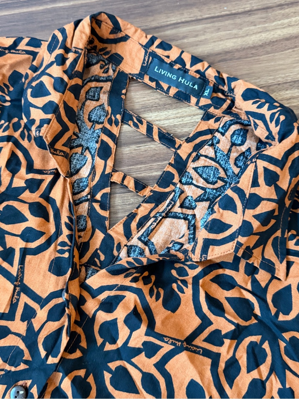 Living Hula Short Button-Down Tunic Dress in Rust & Black - Picture 3 of 5